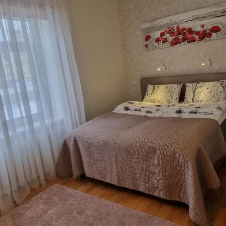 Unique & Spacious 2 Bedroom With Sauna Apartment *