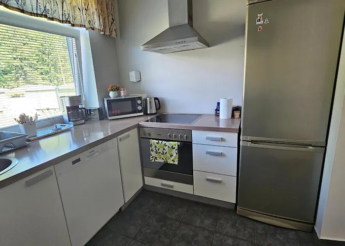 Unique & Spacious 2 Bedroom With Sauna パルヌ